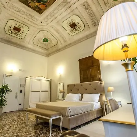 Otel Palazzo Galletti Abbiosi 3*