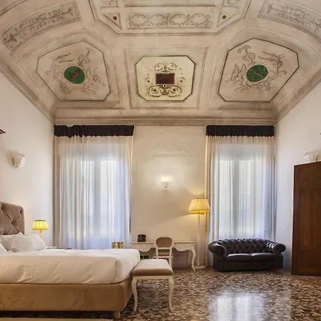 Palazzo Galletti Abbiosi 3*