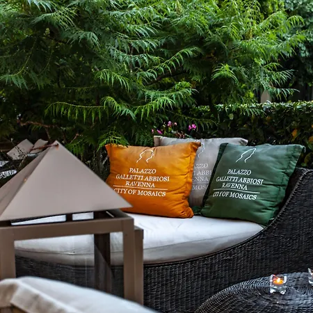 Palazzo Galletti Abbiosi 3*